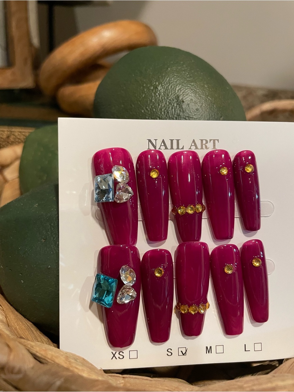 Nail Art Press-On Set in Deep Fuchsia with Gem Accents - Picture 2 of 2